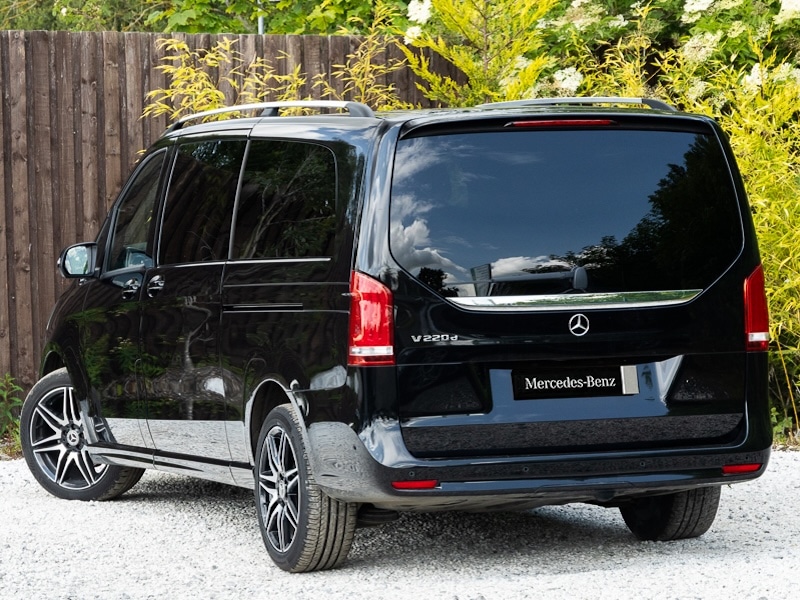 Used Mercedes-Benz V-Class 2024 for sale - 76365582: Photo 3