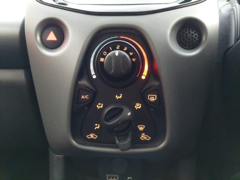 Used Toyota AYGO 2019 for sale - 77183824: Photo 15