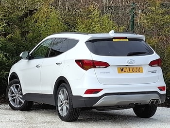 Used Hyundai Santa Fe 2017 for sale - 77908322: Photo