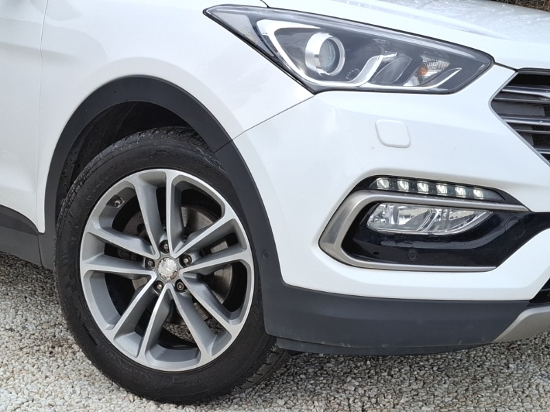 Used Hyundai Santa Fe 2017 for sale - 77908322: Photo 9