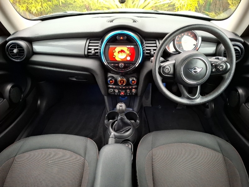 Used MINI Hatch 2019 for sale - 76834465: Photo 2