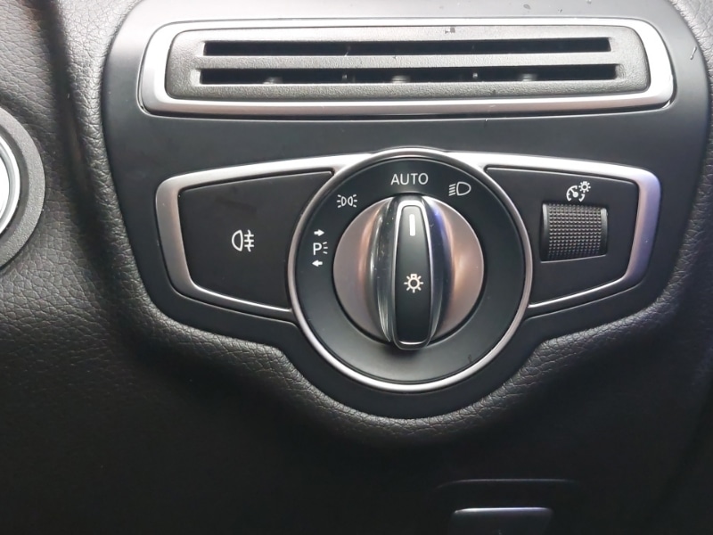 Used Mercedes-Benz C Class 2022 for sale - 78066211: Photo 17