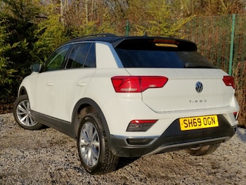 Used Volkswagen T-Roc 2020 for sale - 76880183: Photo