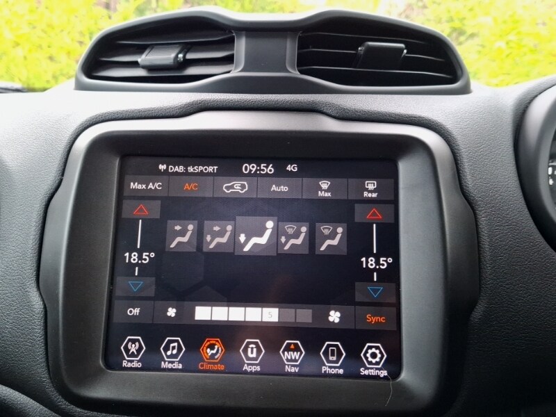 Used Jeep Renegade 2022 for sale - 77366544: Photo 17