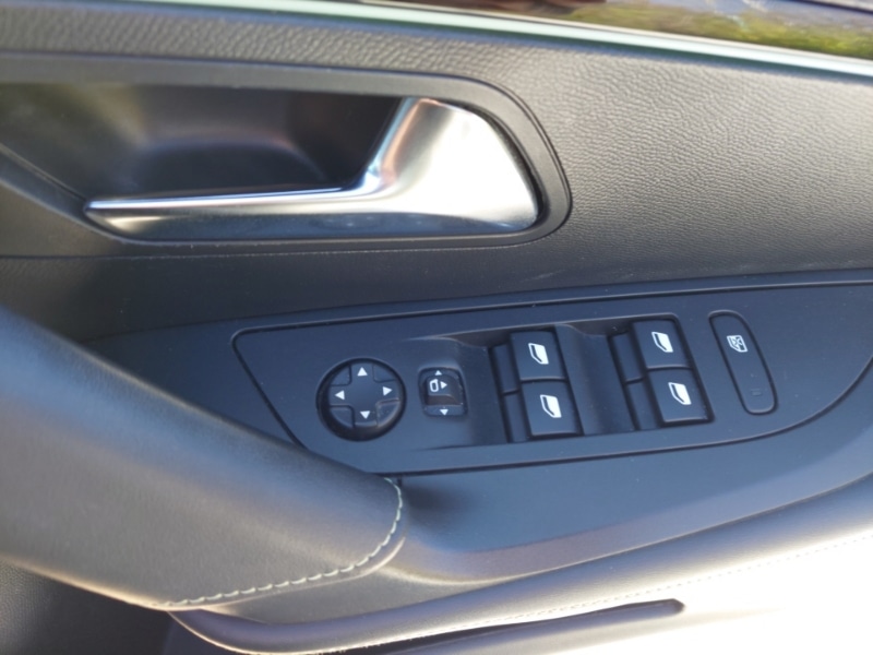 Used Peugeot 2008 2022 for sale - 77634928: Photo 14