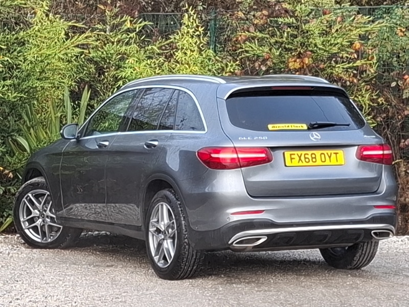 Used Mercedes-Benz GLC 2018 for sale - 76506805: Photo 3
