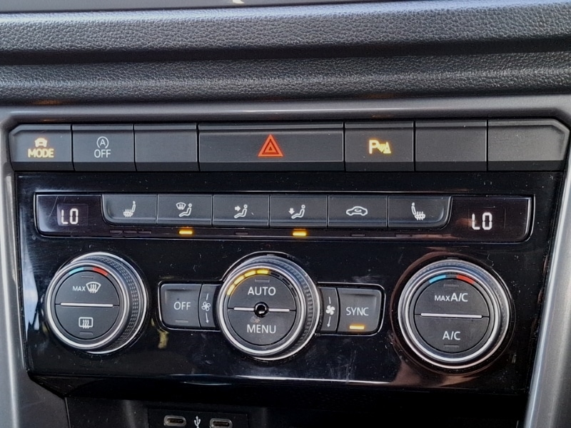 Used Volkswagen T-Roc 2022 for sale - 76078744: Photo 19