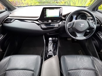 Used Toyota C-HR 2020 for sale - 78085128: Photo