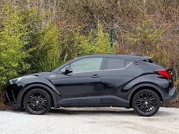 Used Toyota C-HR 2020 for sale - 78085128: Photo