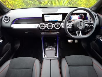 Used Mercedes-Benz GLB 2024 for sale - 77596802: Photo