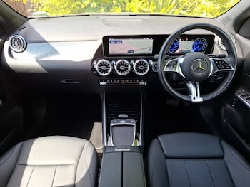 Used Mercedes-Benz EQA 2025 for sale - 78735506: Photo