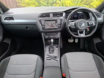Used Volkswagen Tiguan 2017 for sale - 78440900: Photo