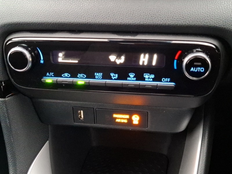 Used Toyota Yaris 2022 for sale - 77782368: Photo 18