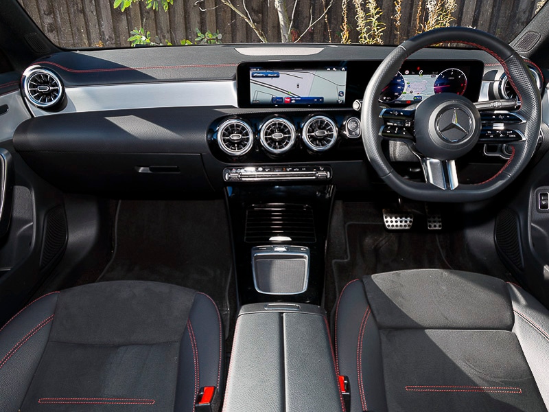 Used Mercedes-Benz CLA 2025 for sale - 76254466: Photo 2