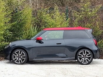 Used MINI Cooper 2024 for sale - 77531347: Photo