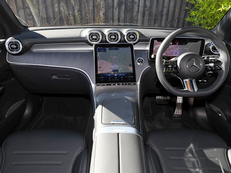 Used Mercedes-Benz GLC 2023 for sale - 76244382: Photo 2