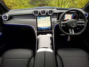 Used Mercedes-Benz GLC 2025 for sale - 77454002: Photo