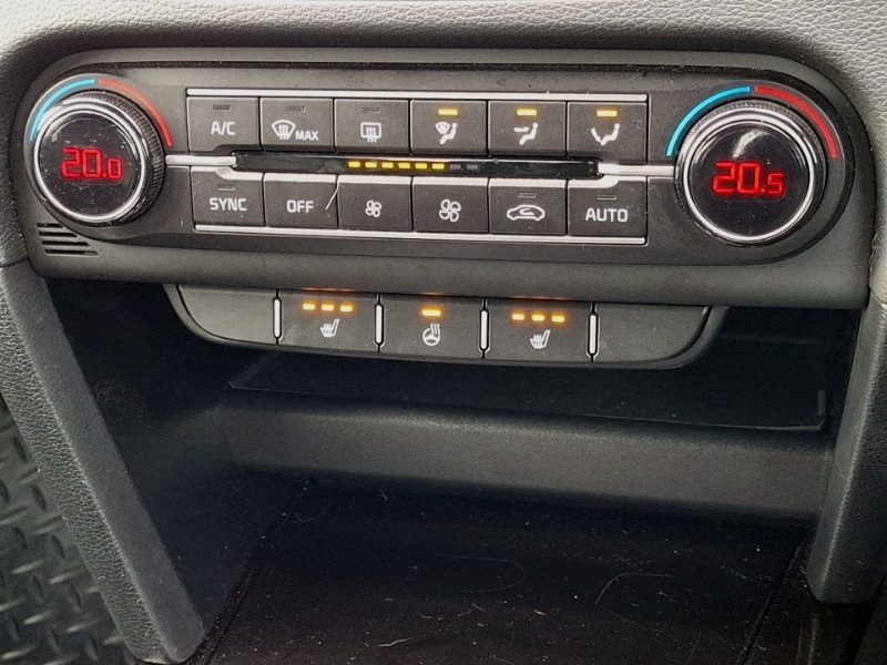 Used Kia XCeed 2023 for sale - 76358777: Photo 16