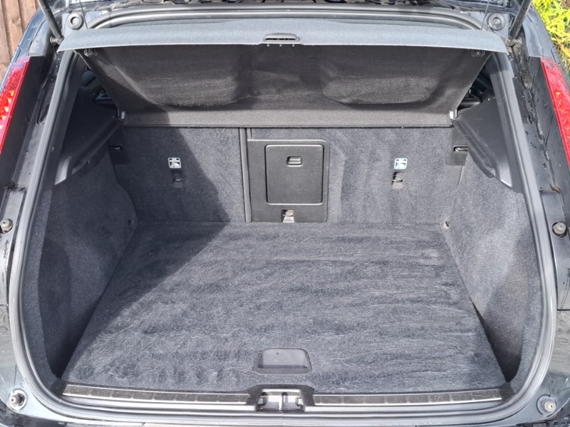 Used Volvo XC40 2019 for sale - 78066208: Photo 8