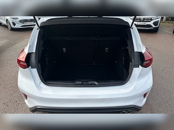 Used Ford Focus 2022 for sale - 76844758: Photo