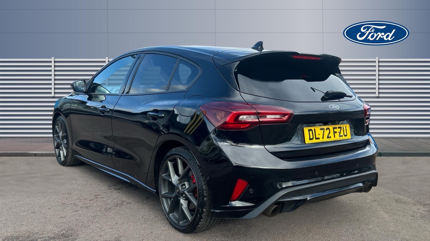 Used Ford Focus 2023 for sale - 78038544: Photo 2