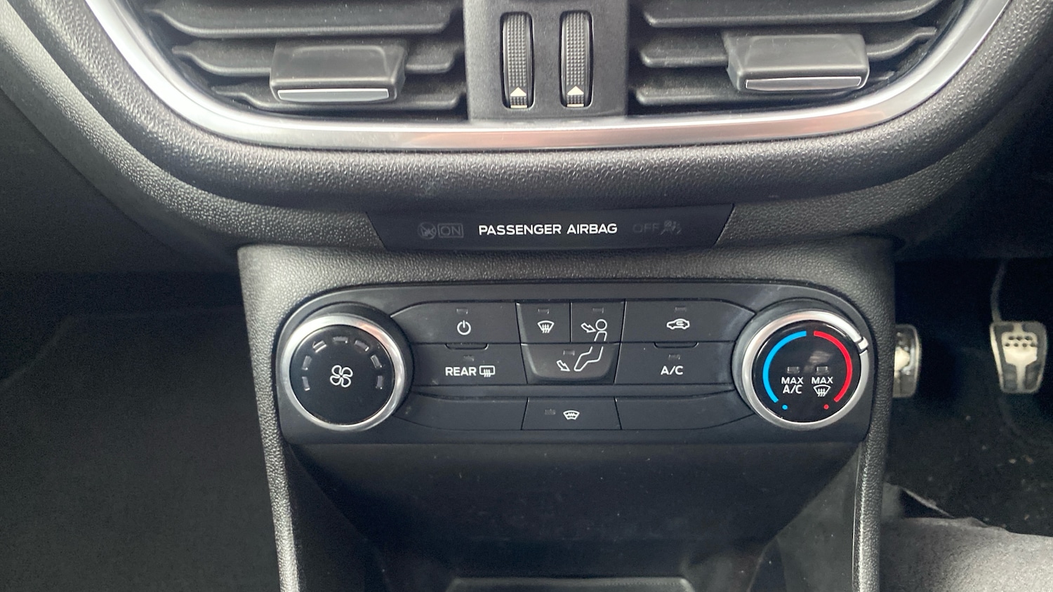 Used Ford Fiesta 2018 for sale - 77258057: Photo 31