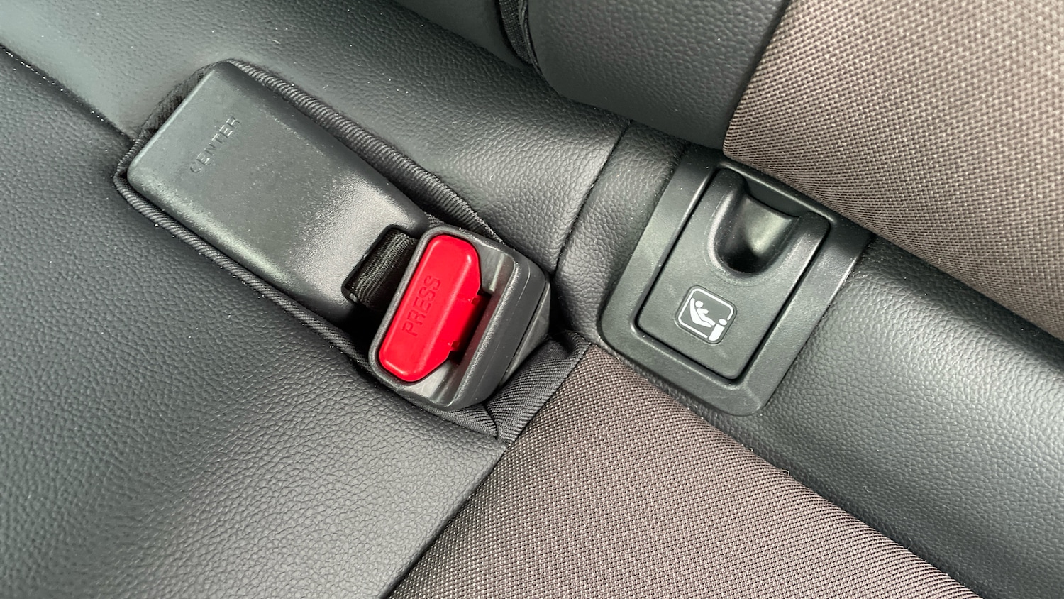 Used Toyota Yaris Cross 2024 for sale - 76844760: Photo 17