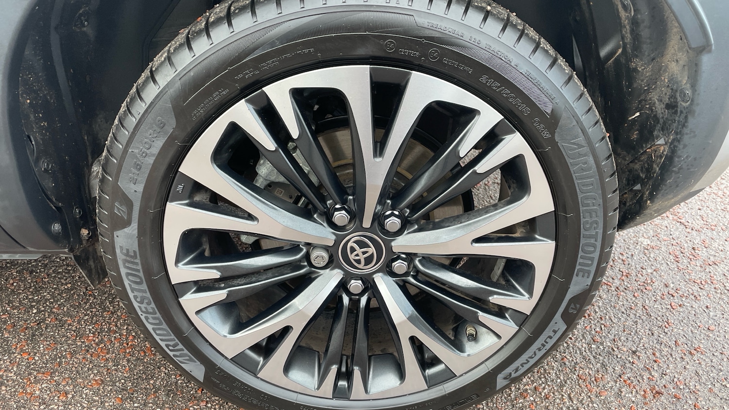 Used Toyota Yaris Cross 2024 for sale - 76844760: Photo 27