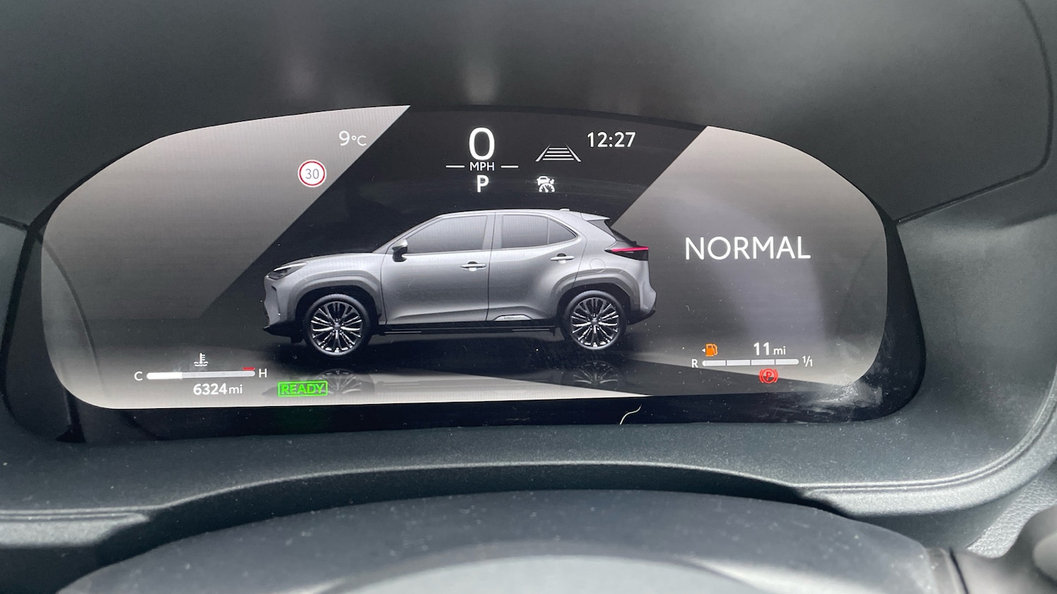 Used Toyota Yaris Cross 2024 for sale - 76844760: Photo 38