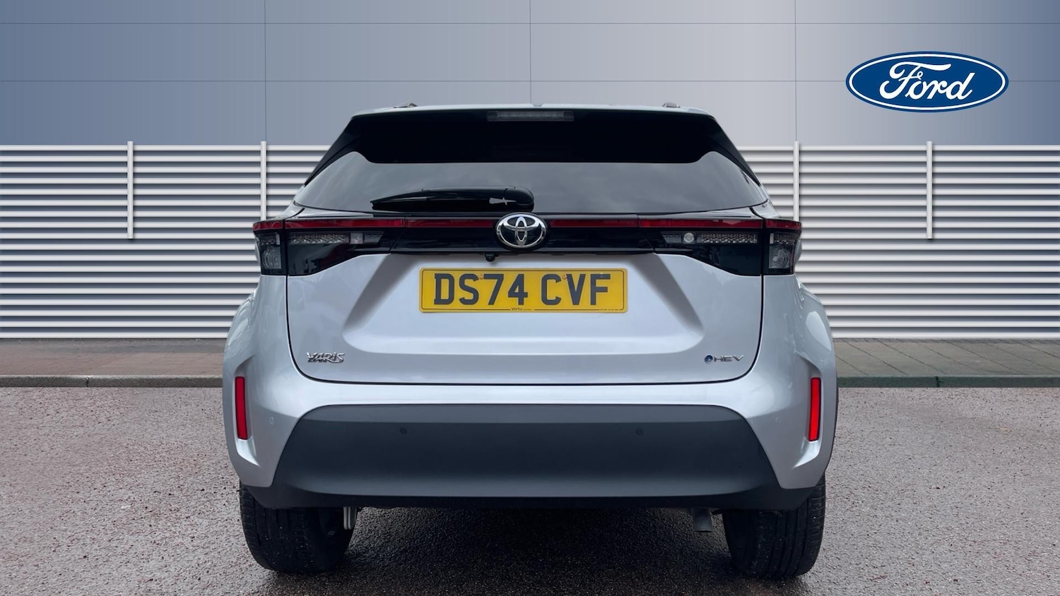 Used Toyota Yaris Cross 2024 for sale - 76844760: Photo 6