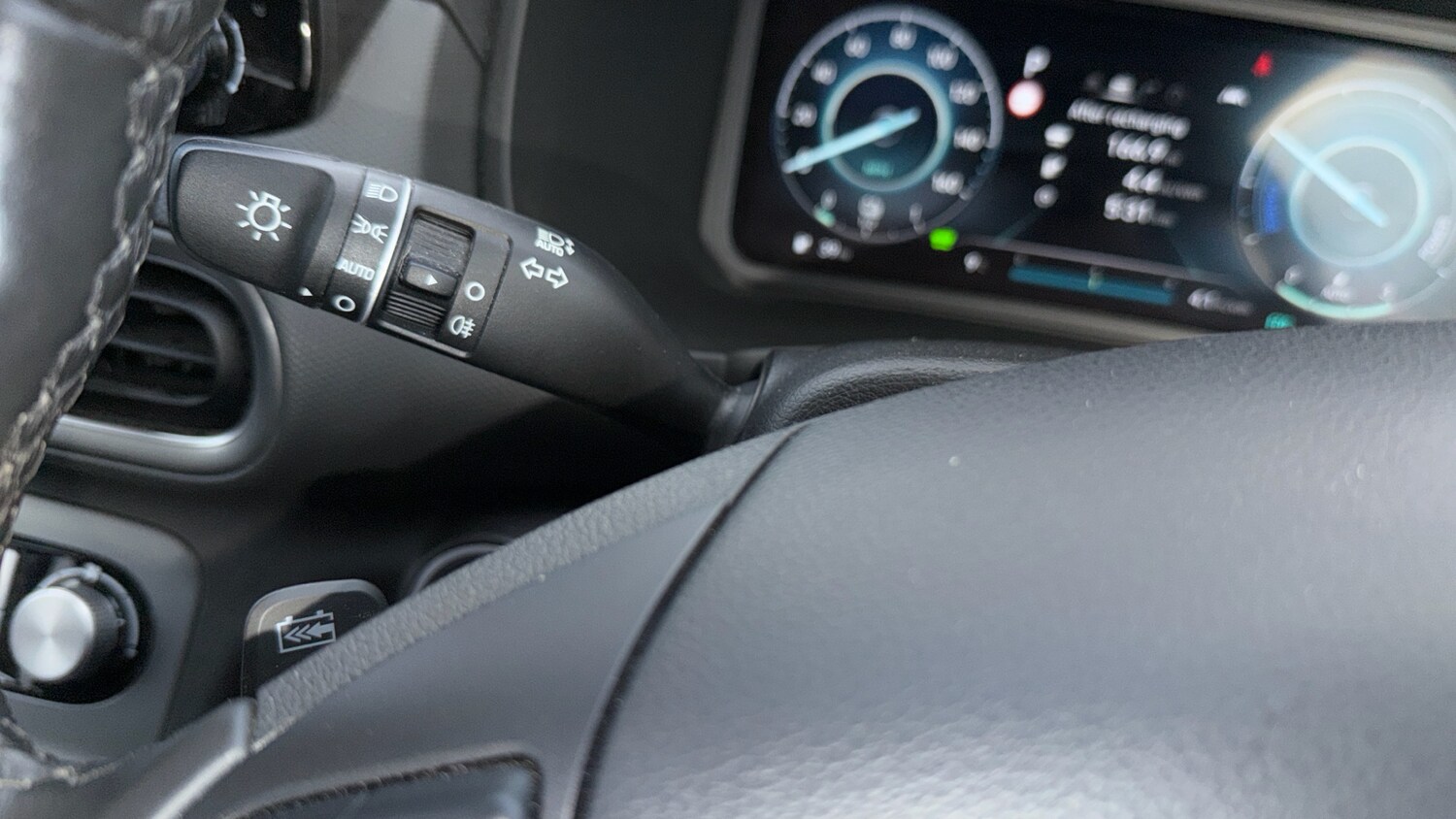 Used Hyundai KONA 2023 for sale - 78199438: Photo 33