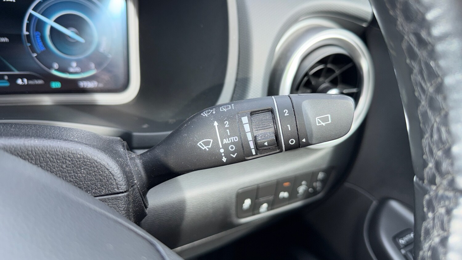 Used Hyundai KONA 2023 for sale - 78199438: Photo 34