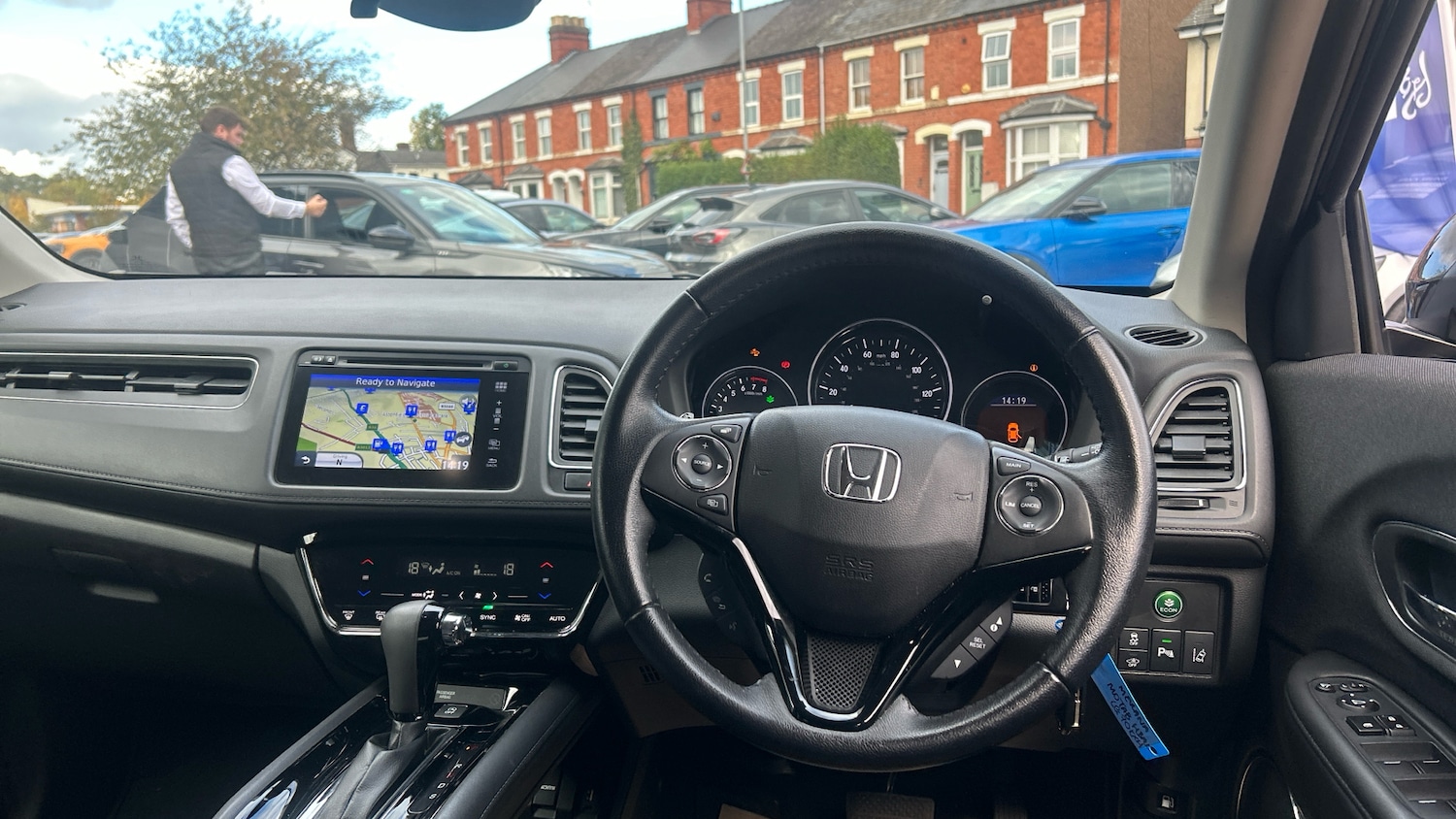 Used Honda HR-V 2020 for sale - 76352043: Photo 10