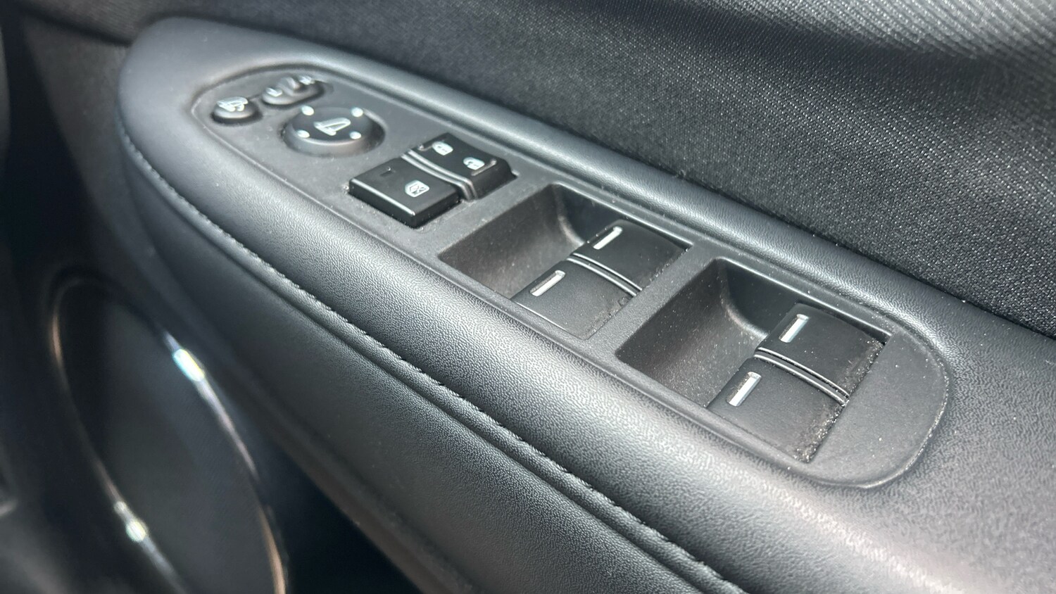 Used Honda HR-V 2020 for sale - 76352043: Photo 31