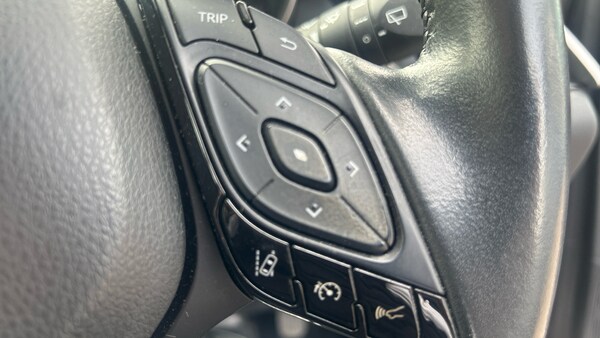 Used Toyota C-HR 2022 for sale - 76143096: Photo 29