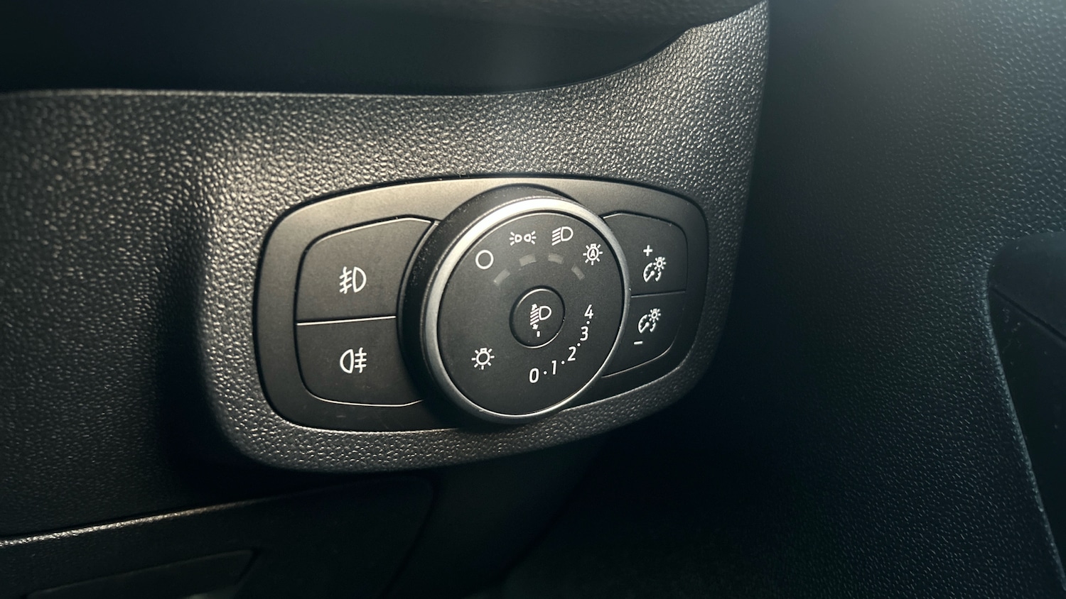 Used Ford Fiesta 2020 for sale - 76968771: Photo 28