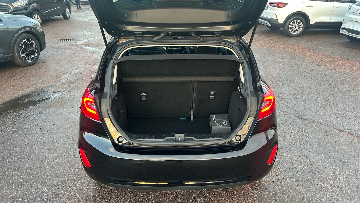 Used Ford Fiesta 2020 for sale - 76968771: Photo 4