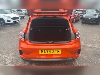 Used Renault Clio 2024 for sale - 78804073: Photo