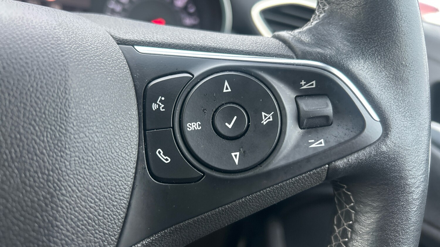 Used Vauxhall Crossland 2022 for sale - 77159107: Photo 31