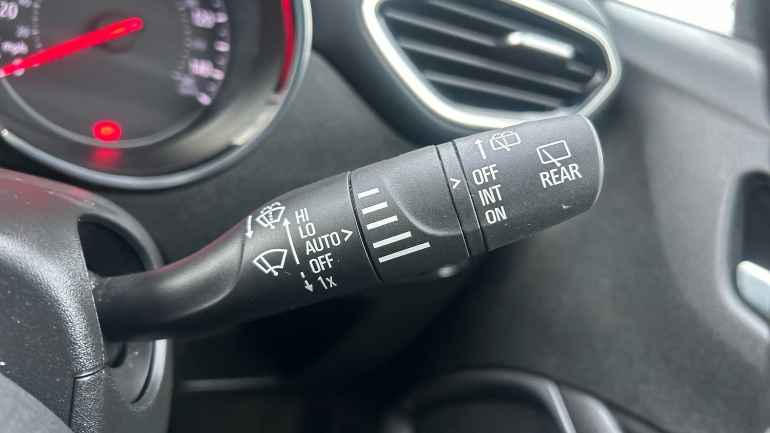 Used Vauxhall Crossland 2022 for sale - 77159107: Photo 32