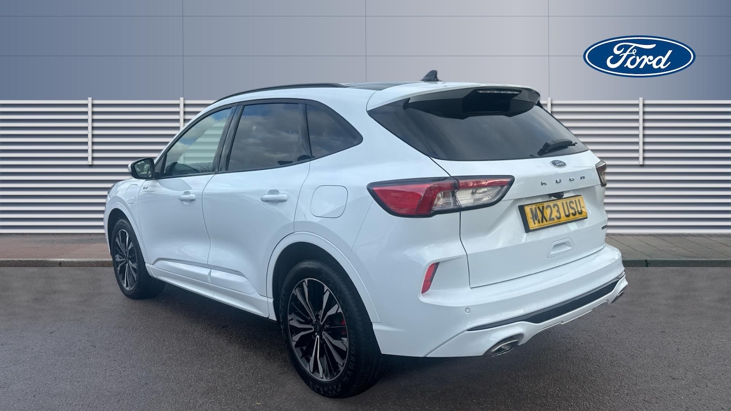 Used Ford Kuga 2023 for sale - 76948843: Photo 2