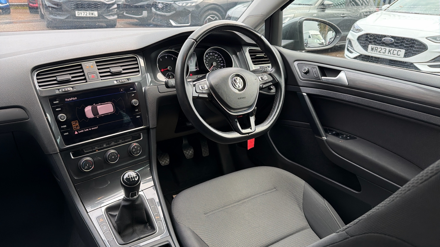 Used Volkswagen Golf 2019 for sale - 76853407: Photo 22