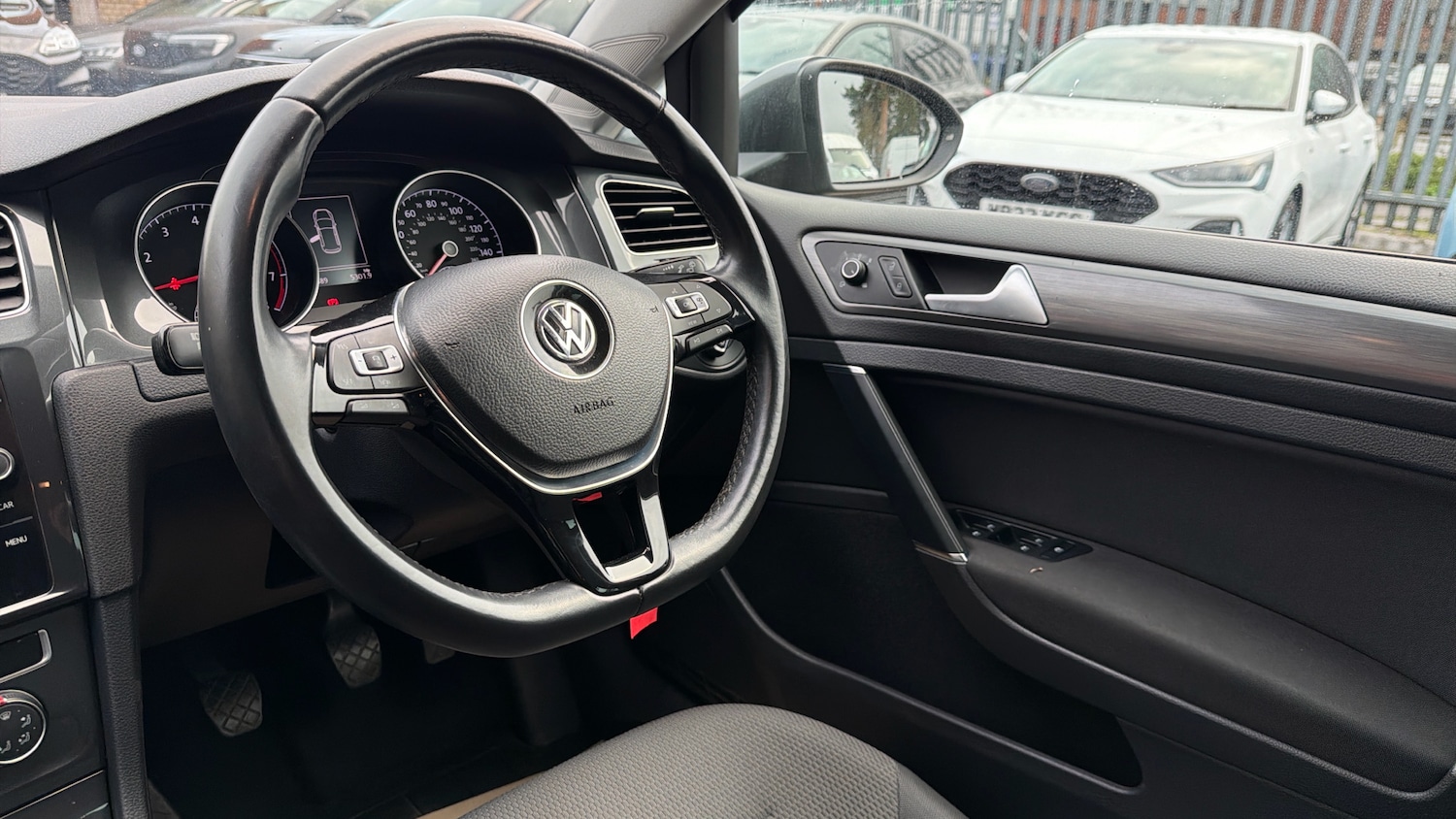 Used Volkswagen Golf 2019 for sale - 76853407: Photo 25