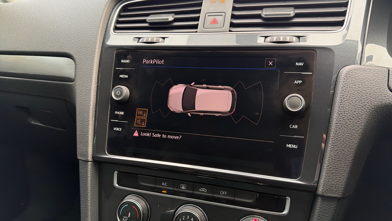 Used Volkswagen Golf 2019 for sale - 76853407: Photo 34