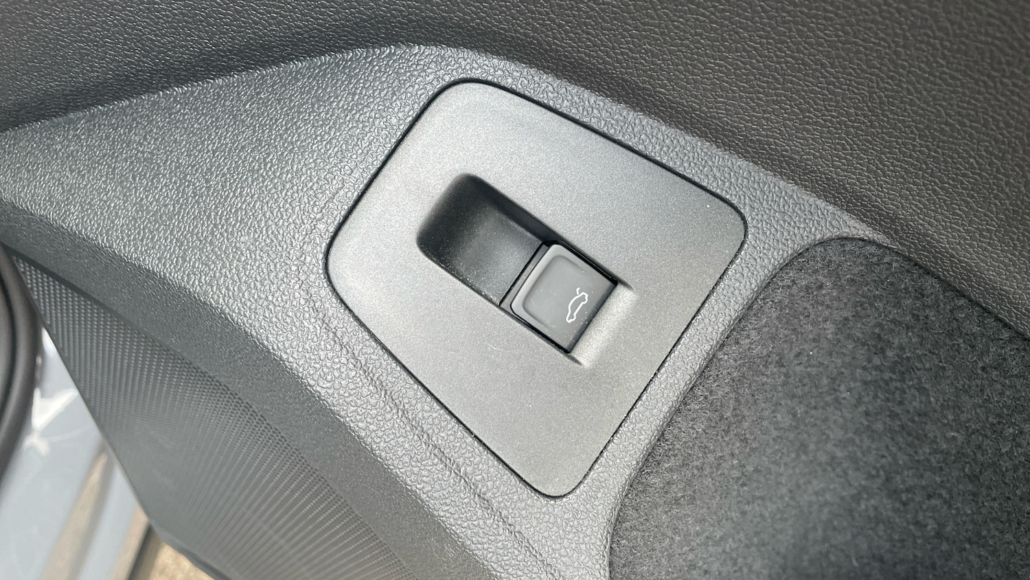 Used Volkswagen Tiguan 2021 for sale - 78045447: Photo 32