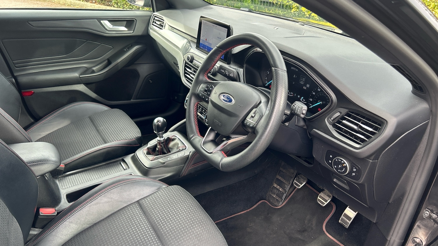 Used Ford Focus 2020 for sale - 76142342: Photo 11