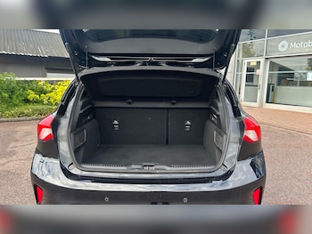 Used Ford Focus 2020 for sale - 76142342: Photo 4