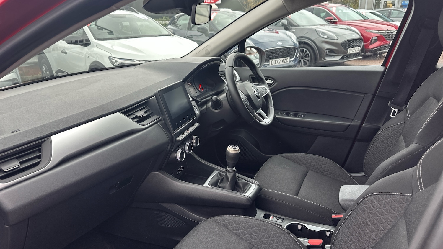 Used Renault Captur 2024 for sale - 76553703: Photo 11