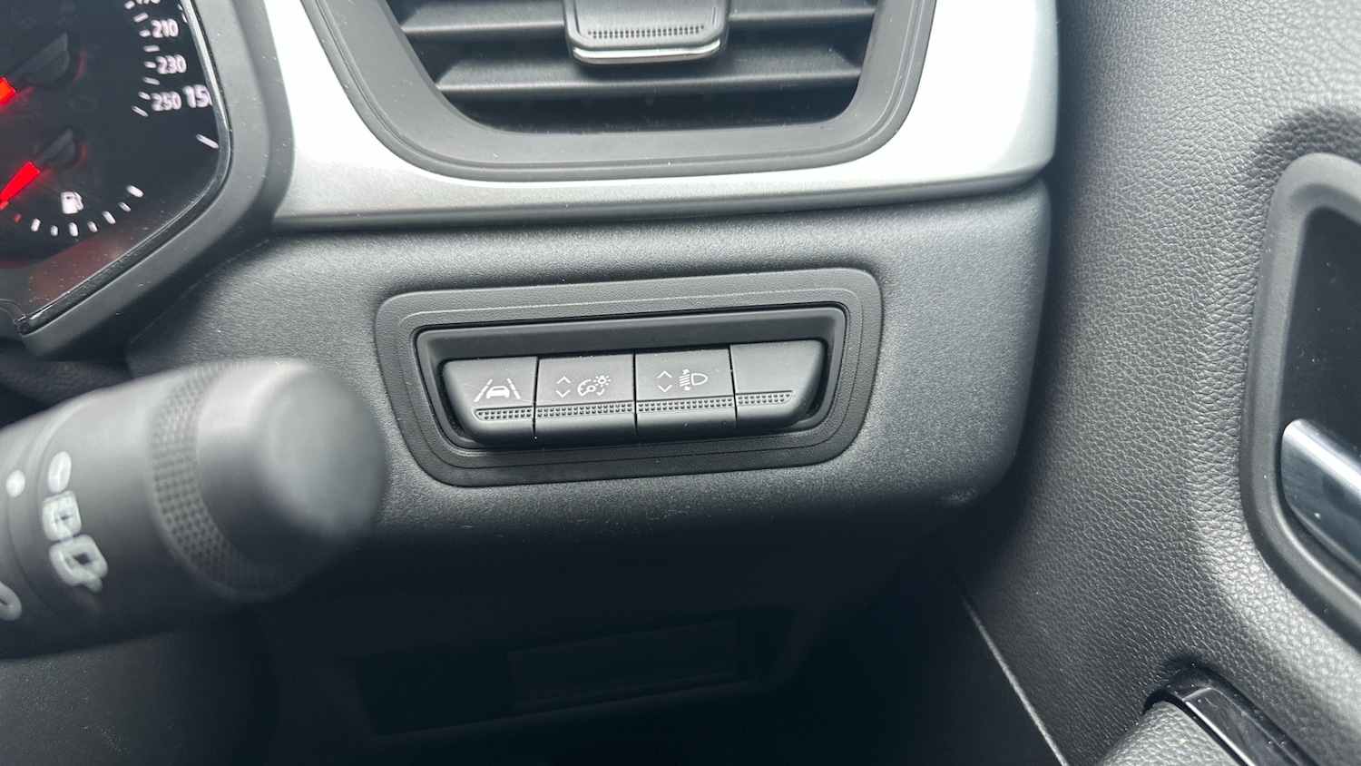 Used Renault Captur 2024 for sale - 76553703: Photo 33