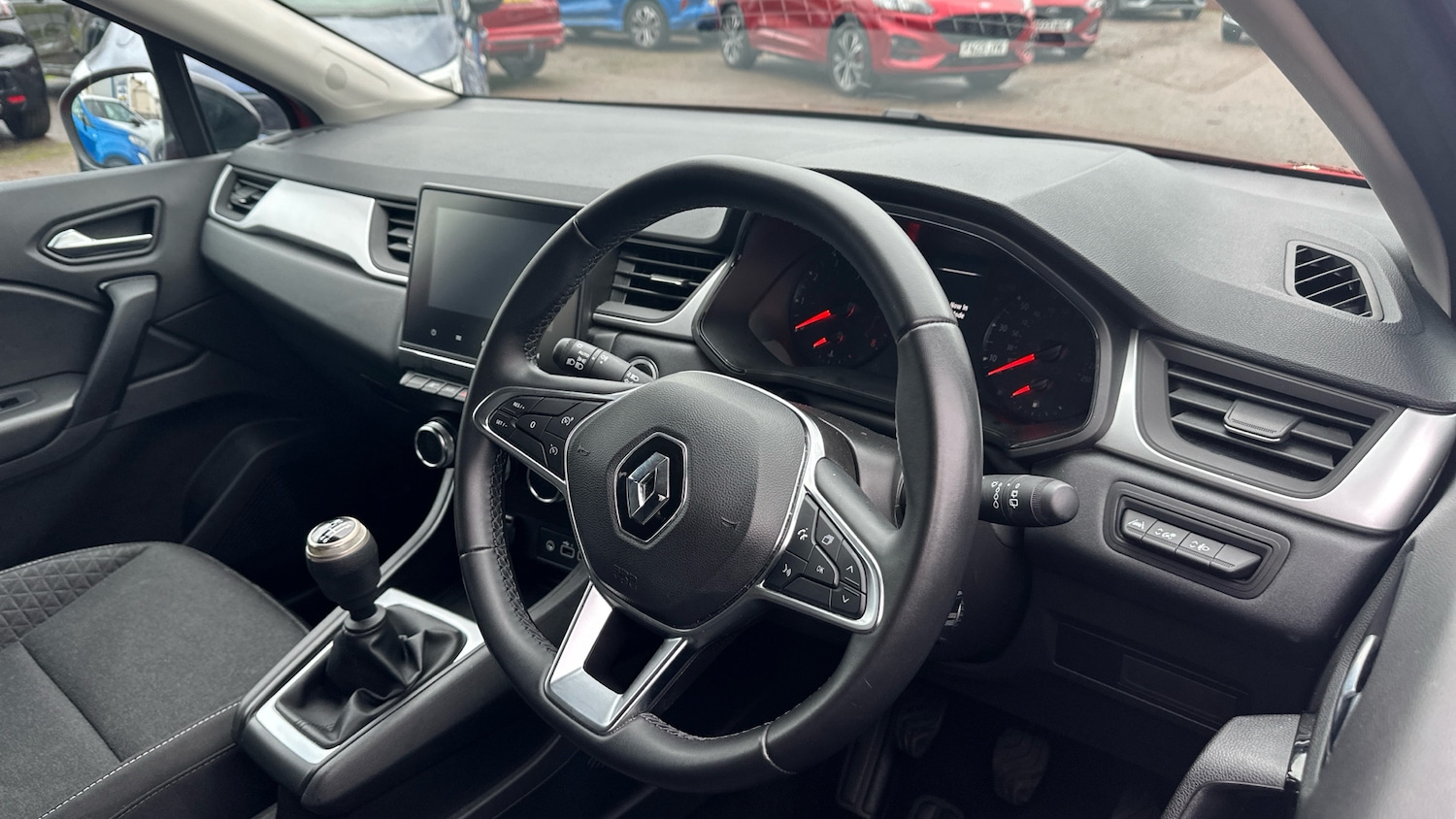 Used Renault Captur 2024 for sale - 76553703: Photo 9